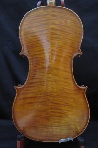 Viola 40,5 cm Body length French copy with the slip Fait par Rene Cune No. 27, Mirecourte 1932